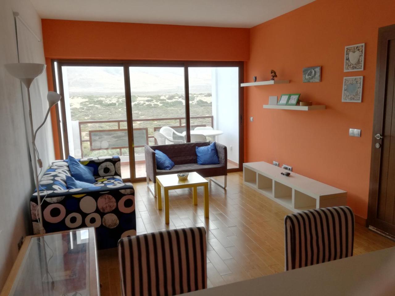 تيغيسي Surfhouse Hostel Famara المظهر الخارجي الصورة